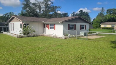 110 Trafford Ave in Orange City, FL - Building Photo - Building Photo