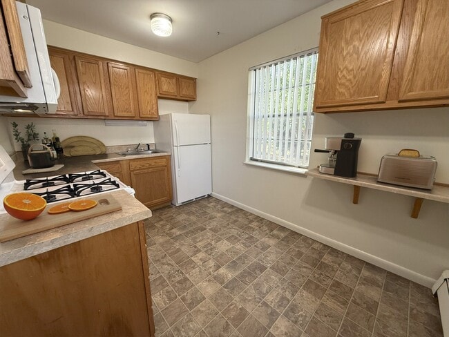 Summit Terrace in Bowling Green, OH - Building Photo - Building Photo