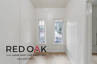 746 S Coronado St in Los Angeles, CA - Foto de edificio - Building Photo