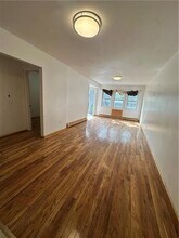 2809 Cortelyou Rd in Brooklyn, NY - Foto de edificio - Building Photo