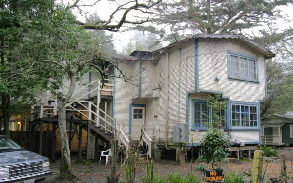 17425 Orchard Ave in Guerneville, CA - Building Photo