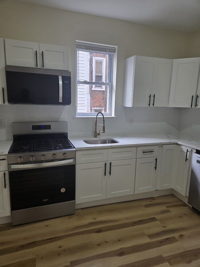 406 N Felton St in Philadelphia, PA - Building Photo - Building Photo
