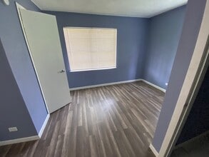 608 E 8th St in Kemp, TX - Building Photo - Building Photo