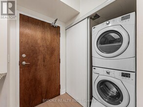 60 Fairfax Crescent in Toronto, ON - Building Photo - Building Photo