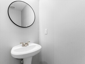 1023 Santa Fe Ct in Rosenberg, TX - Building Photo - Building Photo