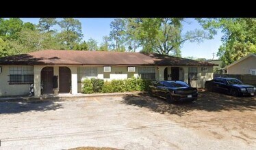 5747 Luella St, Unit 1 in Jacksonville, FL - Building Photo - Building Photo