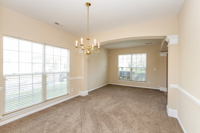 1146 Danbrook Dr in Concord, NC - Foto de edificio - Building Photo