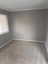 2114 E Marshall Ave-Unit -220 in Longview, TX - Building Photo - Building Photo