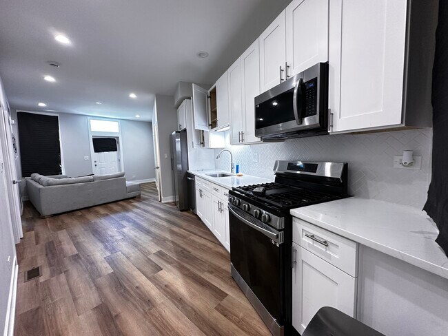 2613 W Ogden Ave in Chicago, IL - Building Photo - Building Photo