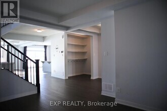 705 Fenwick Wy in Ottawa, ON - Building Photo - Building Photo