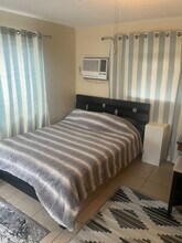 1720 NE 56th St, Unit Unit 1 in Fort Lauderdale, FL - Building Photo - Building Photo