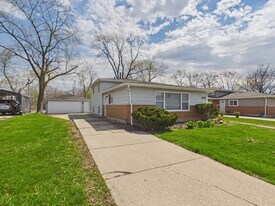209 Todd St in Park Forest, IL - Building Photo