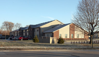 Pennwood Place Apartments in Indianapolis, IN - Building Photo - Building Photo