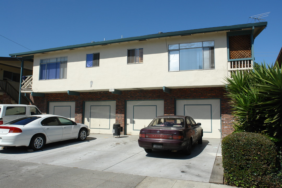 577 Hazel Dell Way in San Jose, CA - Building Photo