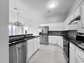 4917 SE 89th Terrace in Oklahoma City, OK - Building Photo - Building Photo