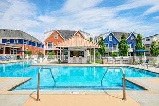 District at Linworth in Columbus, OH - Building Photo