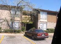 Bethany Square Apartments in Bethany, OK - Foto de edificio - Building Photo