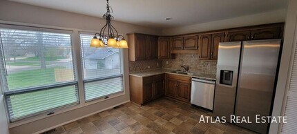 8844 Horton St in Overland Park, KS - Building Photo - Building Photo