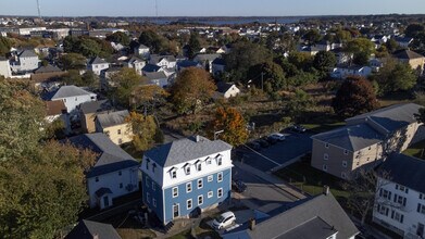 400 Snell St, Unit 1 in Fall River, MA - Building Photo - Building Photo