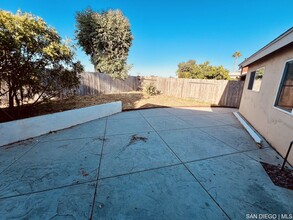 6820 Arverne Ct in San Diego, CA - Foto de edificio - Building Photo