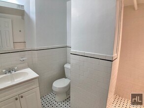 EAST 84 STREET in New York, NY - Building Photo - Building Photo