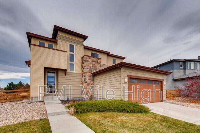 10057 Quintero St in Commerce City, CO - Building Photo - Building Photo