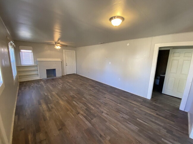 1925 27th St in Lubbock, TX - Building Photo - Building Photo