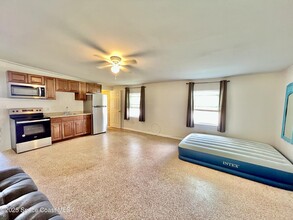 1450 Anchor Ln in Merritt Island, FL - Building Photo - Building Photo