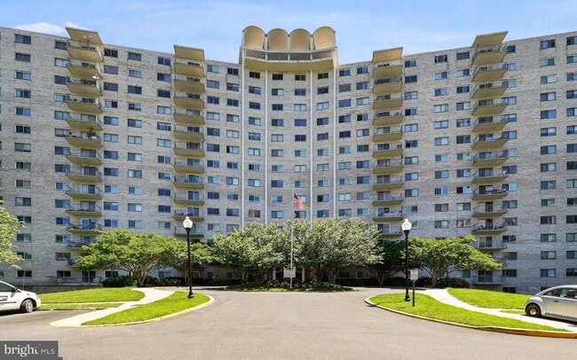 property at 1111 University Blvd W