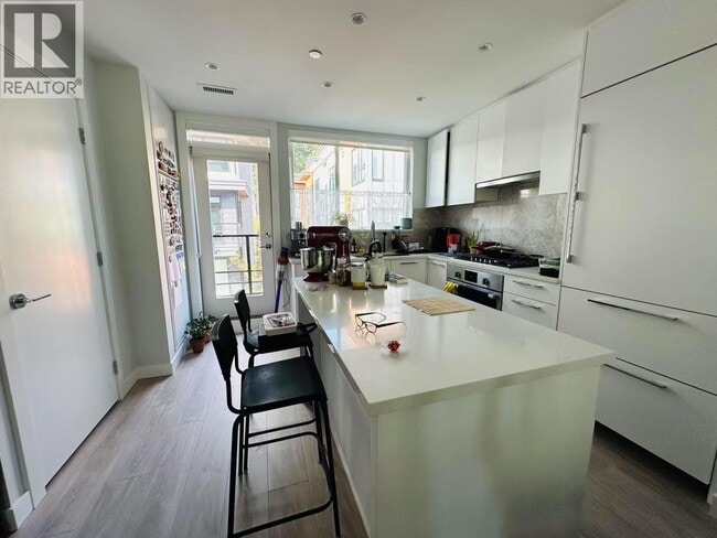 2728 Acadia Rd in Vancouver, BC - Building Photo - Building Photo