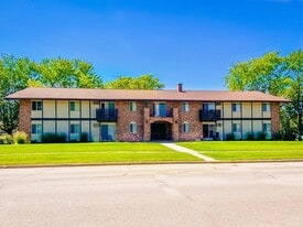 National Avenue in Fond du Lac, WI - Building Photo
