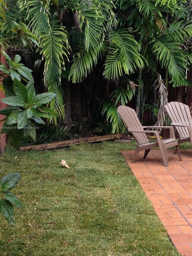 13625 SW 99th Terrace in Miami, FL - Building Photo - Building Photo