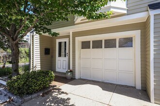 154 W 3rd St in Boston, MA - Building Photo - Building Photo