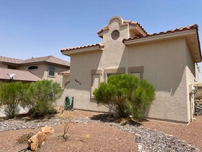 6653 Cabana Del Sol Dr in El Paso, TX - Building Photo - Building Photo