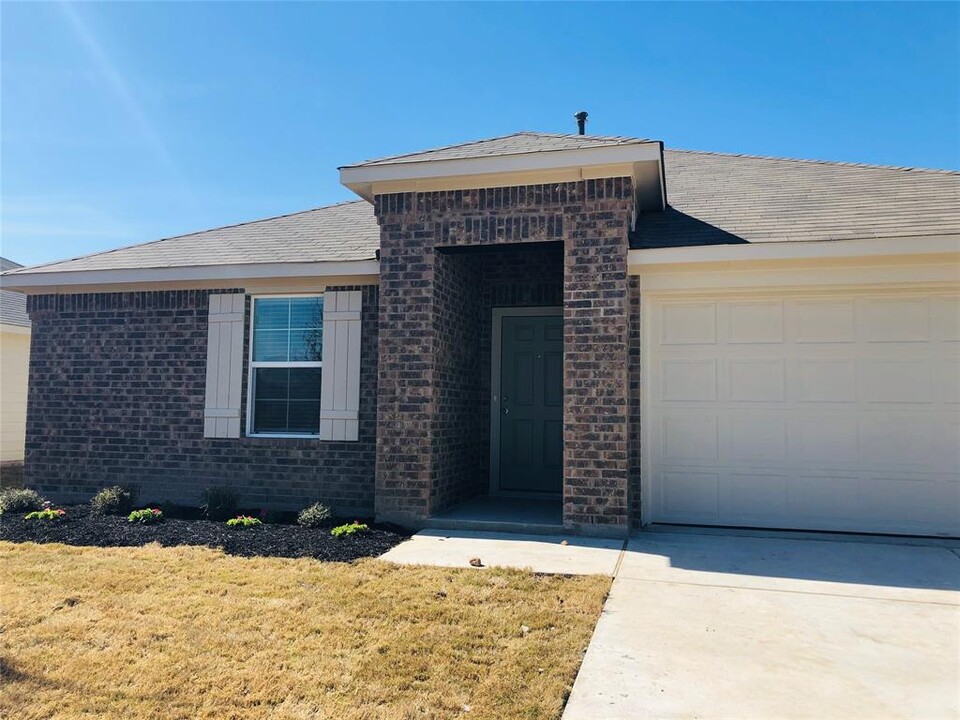 3416 Braun Way in Austin, TX - Building Photo