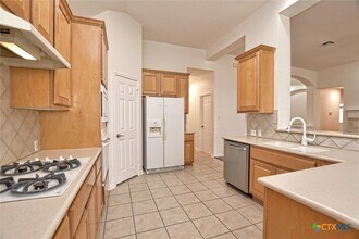 2632 Henley Dr in Round Rock, TX - Building Photo - Building Photo