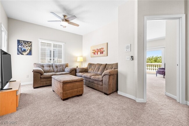 property at 708 Solitude Point Ave
