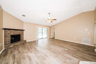 2204 Tall Oak Ct in Sarasota, FL - Building Photo - Building Photo