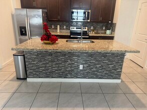 2468 Timber Forest Dr in Haverhill, FL - Building Photo - Building Photo