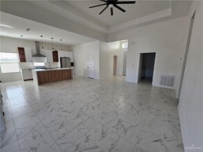 8 N Revolution St in Edinburg, TX - Building Photo - Building Photo