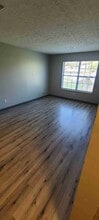 573 Irving Wick Dr E in Heath, OH - Building Photo - Building Photo