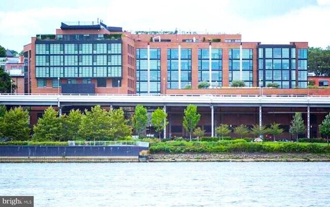 3303 Water St NW in Washington, DC - Building Photo - Building Photo