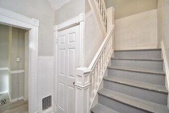 1859 Baltimore Ave in Cincinnati, OH - Building Photo - Building Photo