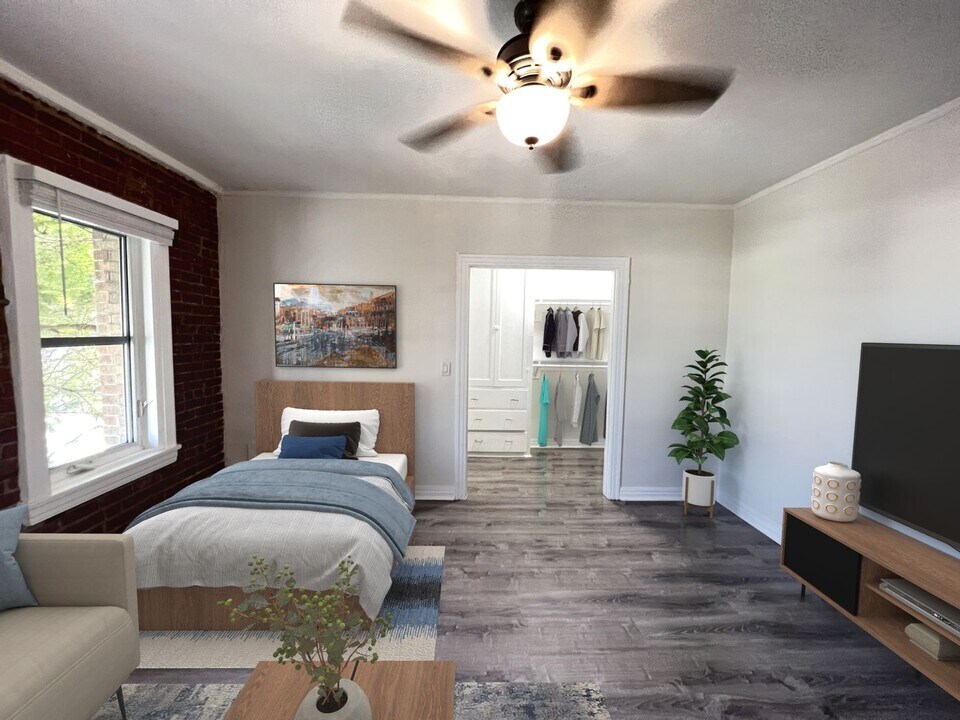 Flint 301 S Kenmore LLC in Los Angeles, CA - Building Photo