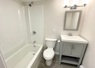 274 Bolton St, Unit Bolton St in Boston, MA - Building Photo - Building Photo