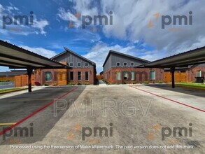 1004 Hidden Hls St in Mission, TX - Building Photo - Building Photo