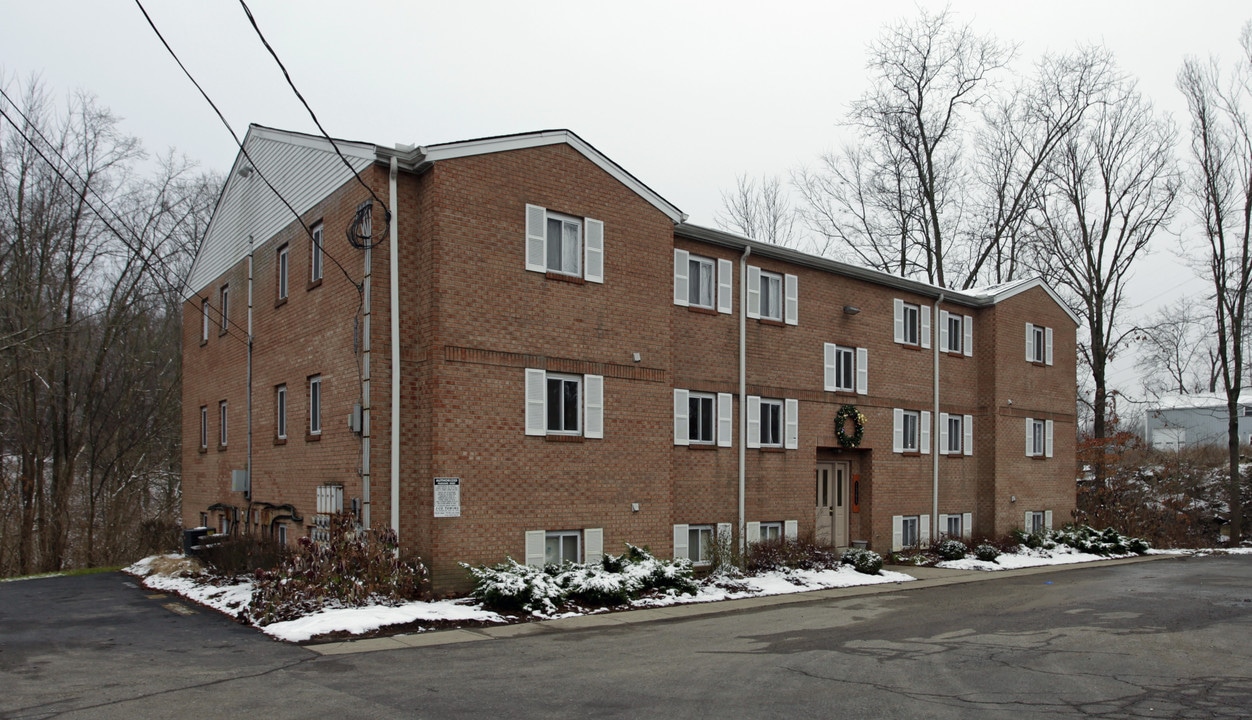 1365 State Route 28 in Loveland, OH - Building Photo