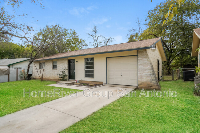 4734 Casa Verde St in San Antonio, TX - Building Photo - Building Photo