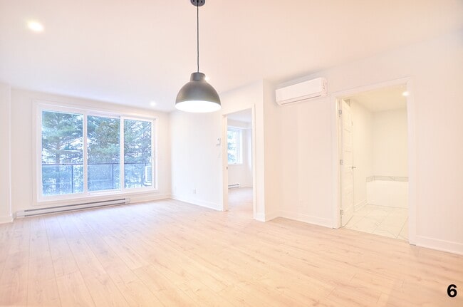 property at 12065 Rue de Blois