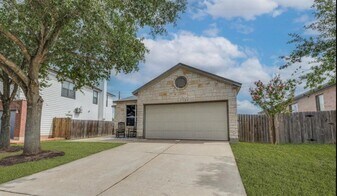 13320 Gilwell Dr in Austin, TX - Building Photo